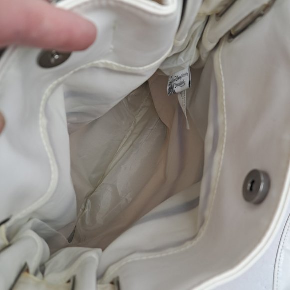 Disney tote beach bucket style bag. - Picture 6 of 16